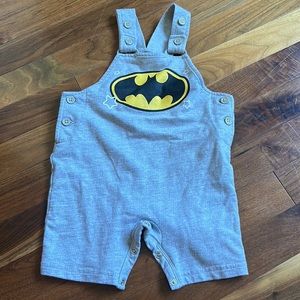 6-12 month Batman onsie !!